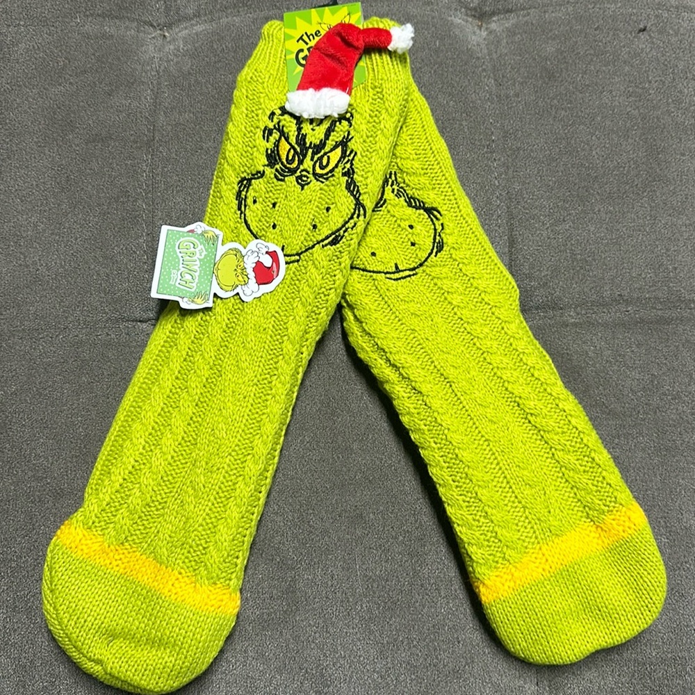 🎄🎅 Dr. Seuss The Grinch with Santa Hat Long Slipper Socks🎅🎄
